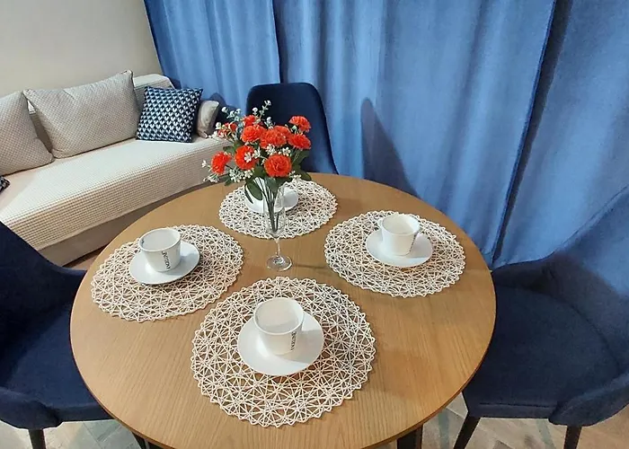 Ela, Kedar 3 アパート *